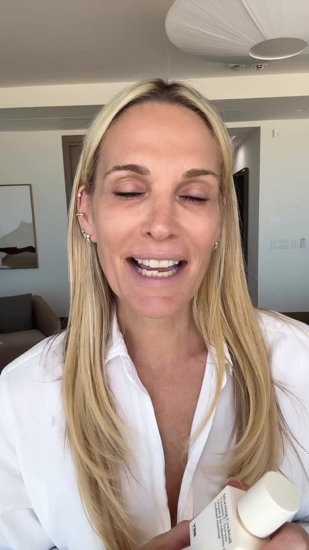 Vit C Serum + Hyaluronic Acid - Bright & Even Skin - YISE Beauty